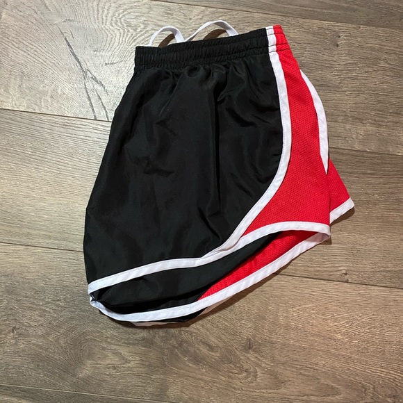 SOFFE athletic shorts - Picture 6 of 8